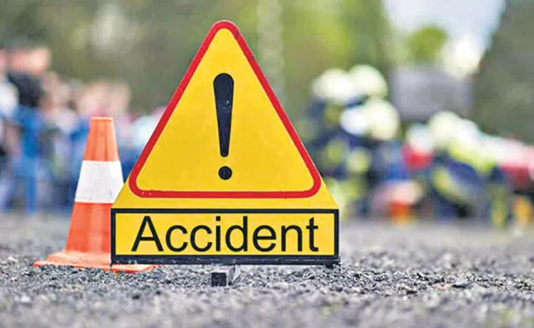 Major Road Accident In Hyderabad Meerpet 3 Dead