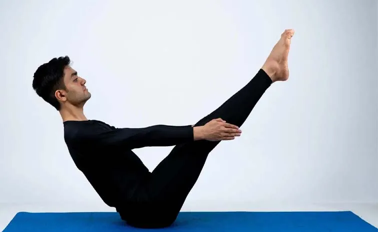 Boat Pose Naukasana : How To Do And Its Benefits