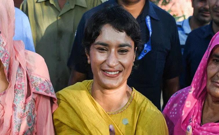 Haryana Results: Phogat wins from Julana constituency by 5763 votes