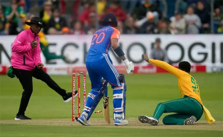 South Africa Restricted India To 124 Runs In Second T20