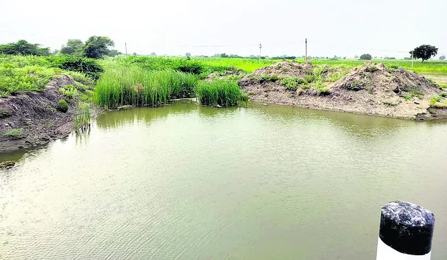 లక్ష్యం నీరుగార్చి.. నిధులు కొల్లగొట్టి! 