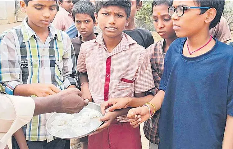 The boys school had meals with poor quality rice