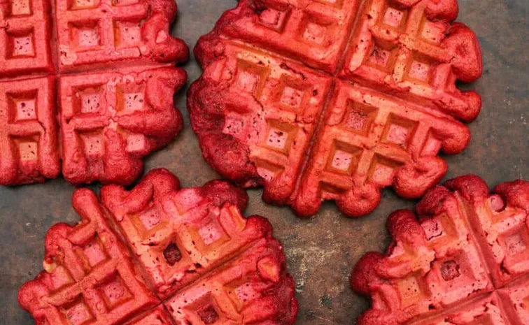 How to make beetroot waffles Healthy and tasty recipes