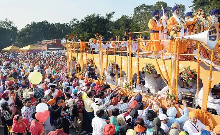 Why is Guru Nanak Jayanti celebrated on Kartika Poornami