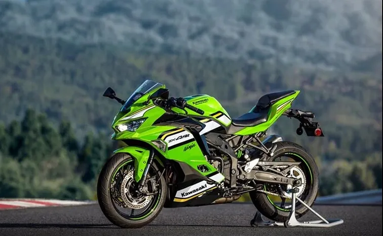 2025 Kawasaki Ninja ZX 4RR Launched in India