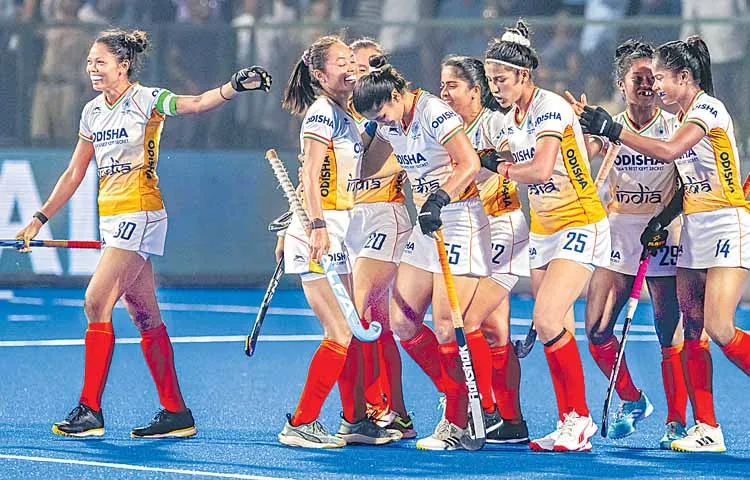 Indian women hockey team win against China team