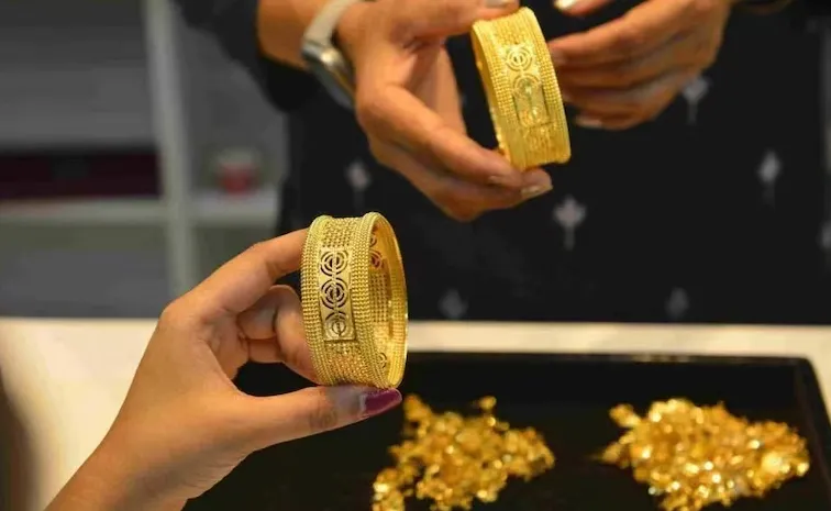 Gold Price Cheaper in India Compared to Oman UAE Qatar and Singapore