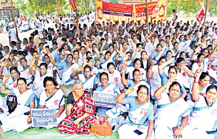 Asha workers dharnas across the state