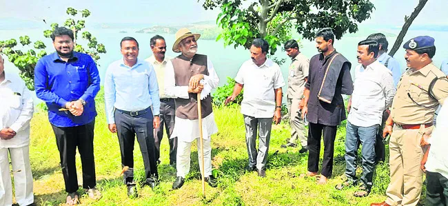 బుద్ధవనంలో స్టార్‌ హోటల్‌