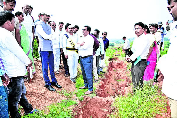 ‘ఉపాధి’ పనులు పకడ్బందీగా చేపట్టండి 