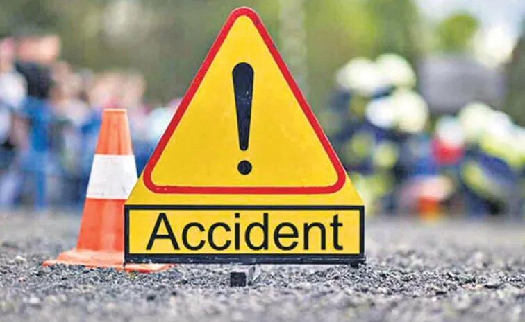 Massive Road Accident At Medak District