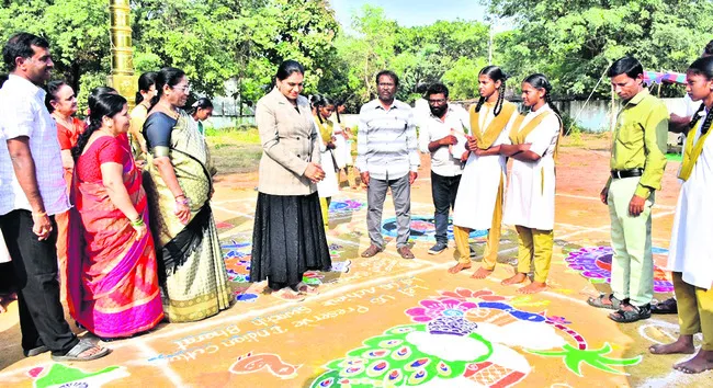 గ్రంథాలయాలు.. విజ్ఞాన భాండాగారాలు 
