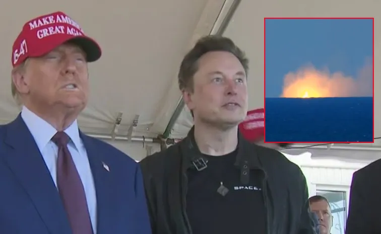 Trump On Live SpaceX Super Heavy rocket soft lands in ocean Then explodes