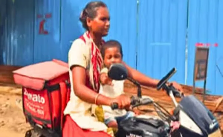 Zomato lady delivery agent riding bike with her child goes viral