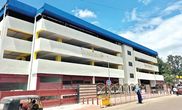 25 crore parking building karnataka3