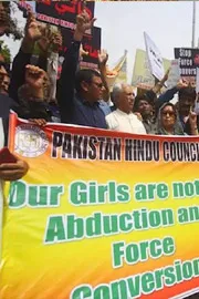 Ten Year old Hindu girl was Kidnapped and Converted in Pakistan6