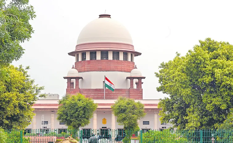 Supreme Court junks pleas against socialist, secular in Preamble