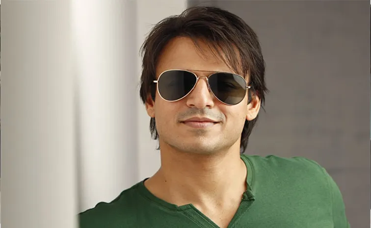 Vivek Oberoi buys swanky Rolls Royce Cullinan Luxury Car Video Goes Viral