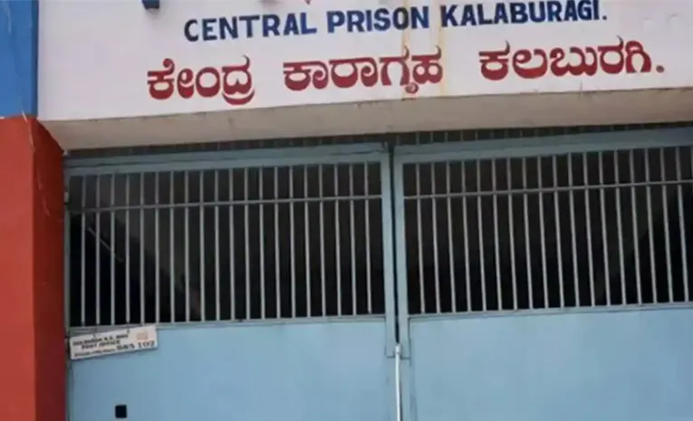 Massive Protest In Kalaburagi Jail Demanding Beedi And Gutka