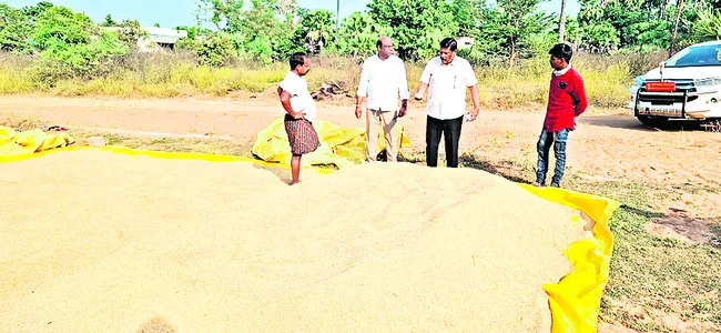 నిర్లక్ష్యం వహిస్తే కఠిన చర్యలు 