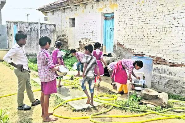 రుచించని భోజనం!