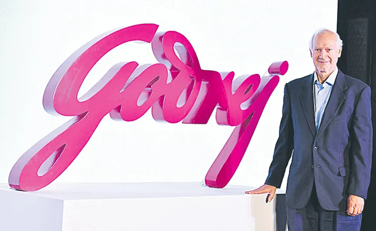 Jamshyd Godrej-led GEG announces plans to invest Rs 7. 5k cr in 3 yrs