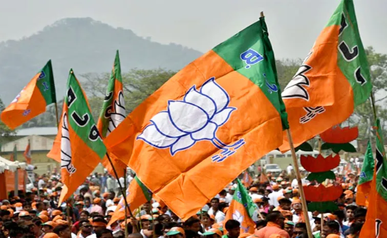 Political Cold War Between Karnataka BJP Leaders