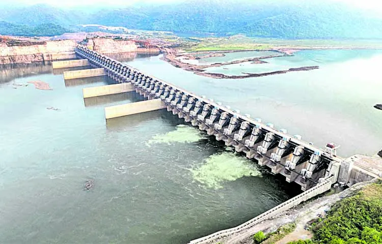 Disruption of production at Polavaram hydro power station due to height reduction