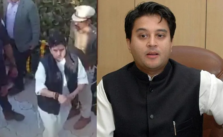 Minister Jyotiraditya Scindia Safely Evacuated From Bee Attack At MP