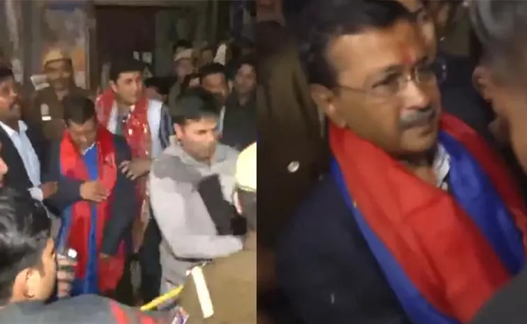 Man Threw Liquid On Arvind Kejriwal During Padyatra In Delhi