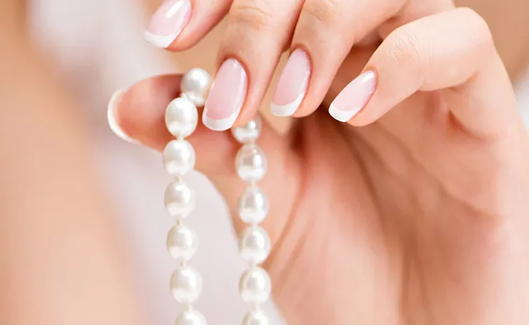 How to tell if a Pearl is real? Here are some careful tips