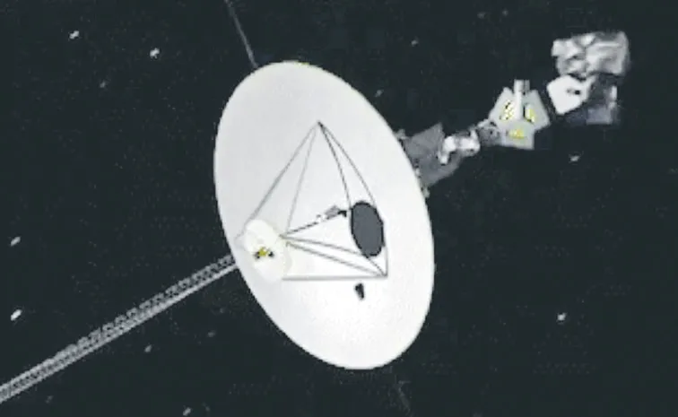 Voyager 1 shocks NASA by communicating with a radio system not used since 1981