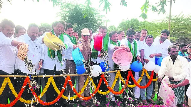 సబ్బండ వర్గాల సంక్షేమమే ప్రభుత్వ లక్ష్యం