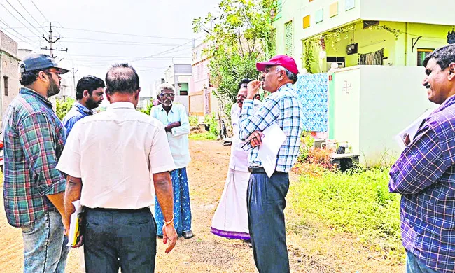 మార్చి ఆఖరులోగా ఇళ్లు కట్టకపోతే బిల్లులు రావు 