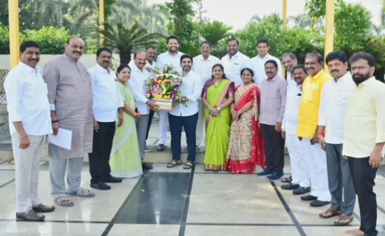 18 TDP MLAs Went To Nara Lokesh House At Same Time