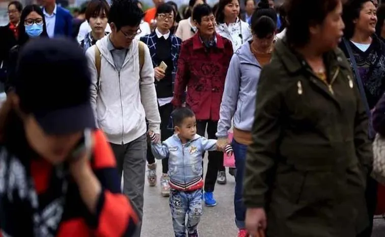 China Records Population Decline For Second Straight Year13