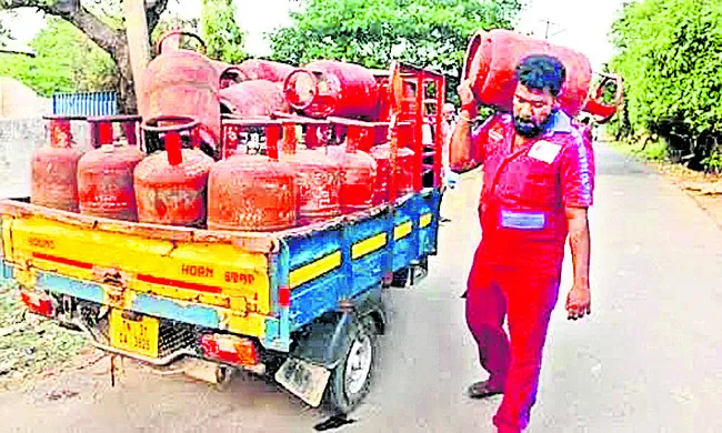 లబ్ధి గోరంత.. నిబంధనలు కొండంత!