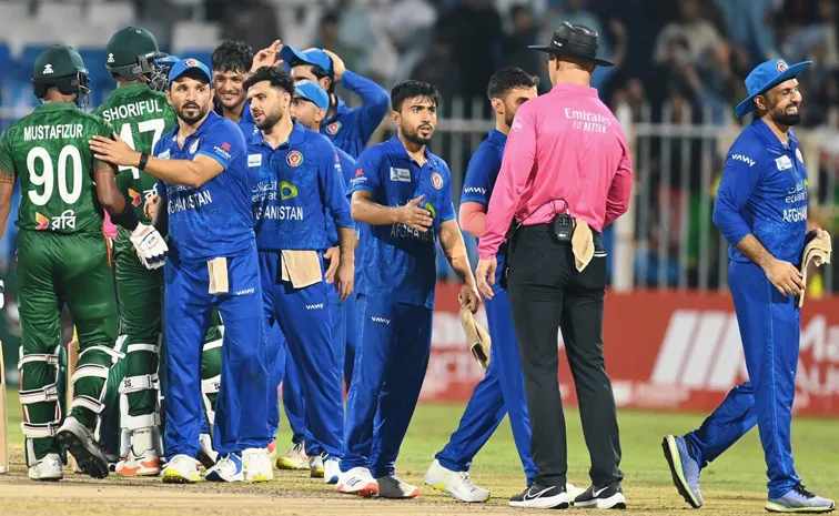  Allah Ghazanfar takes 6 to guide Afghanistan to a massive win