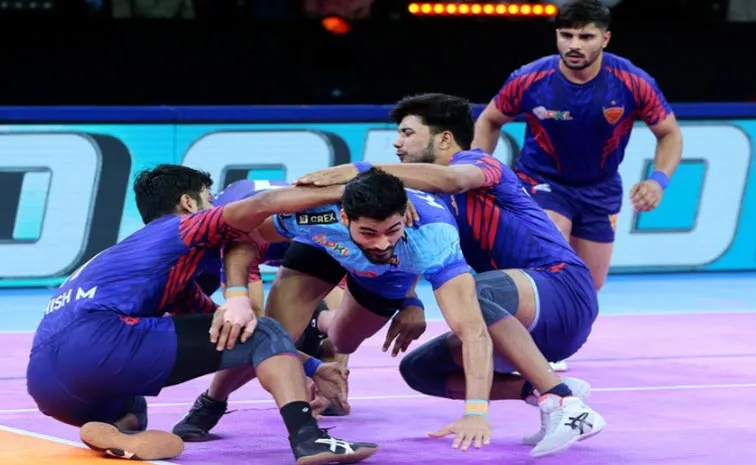 Pro Kabaddi Season 11: Dabang Delhi Kc Win Over Bengal Warriors