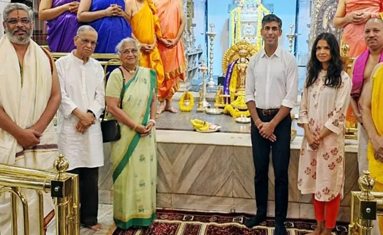 Former British PM Rishi Sunak, wife offer prayers at Raghavendra Swamy Mutt in Bengaluru