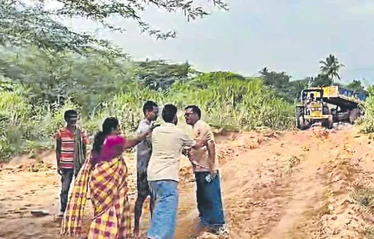 TDP leader' brutality against BJP women worker