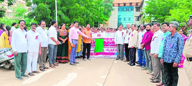 స్క్రీనింగ్‌తో కేన్సర్‌ను దూరం చేయొచ్చు 