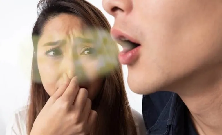 Bad breath can be a symptom of gastric cancer