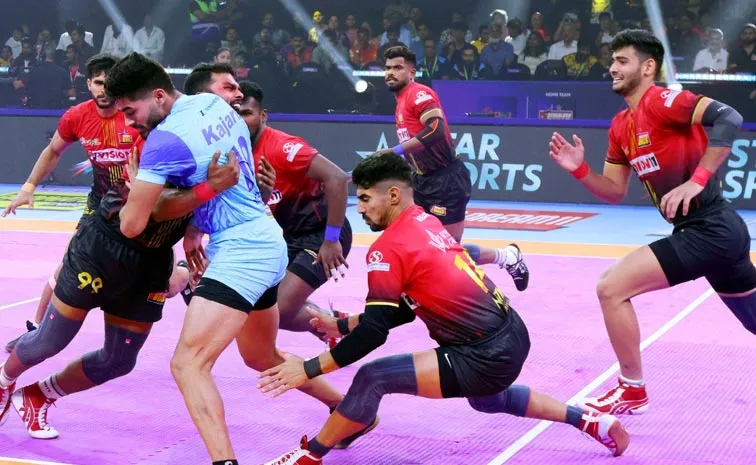 PKL 11: Bengal Warriors Beat Bengaluru Bulls