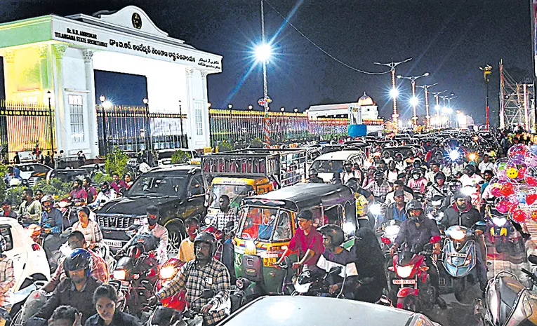 traffic jam in Secretariat