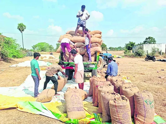 లక్ష్యానికి చేరువగా.. 