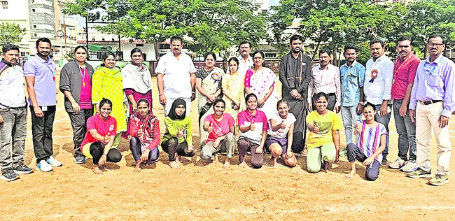 జాతీయస్థాయిలో రాణించాలి