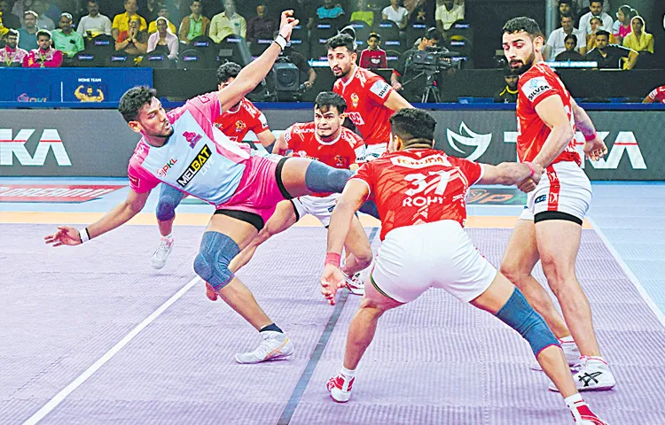 Jaipur Pink Panthers win over Gujarat Giants5