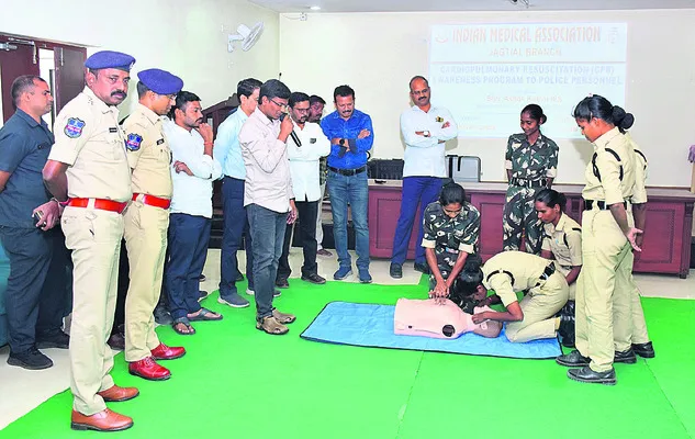 సీపీఆర్‌పై అవగాహన ఉండాలి