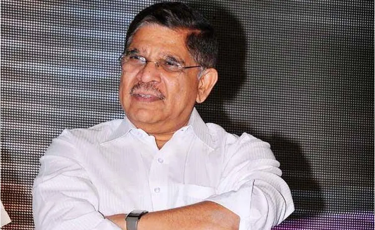 Allu Aravind Visits KIMS Hospital After Allu Arjun Arrest